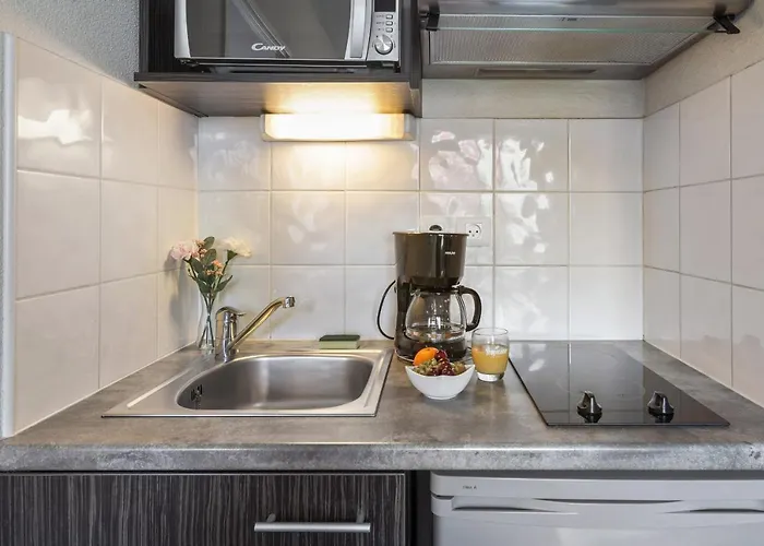 Appart'city L'hers شقة فندقية 2*